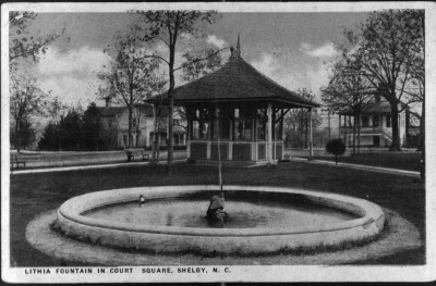 lithia_fountain2